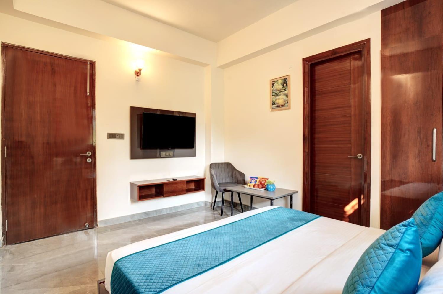 Hotel Elite Grand Near Kailash Hospital Noida Exterior foto