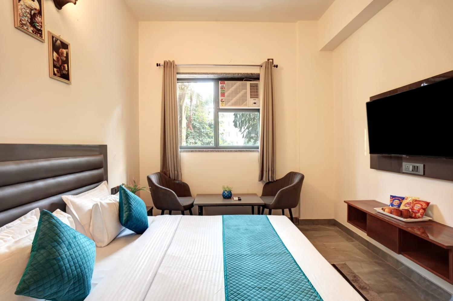 Hotel Elite Grand Near Kailash Hospital Noida Exterior foto